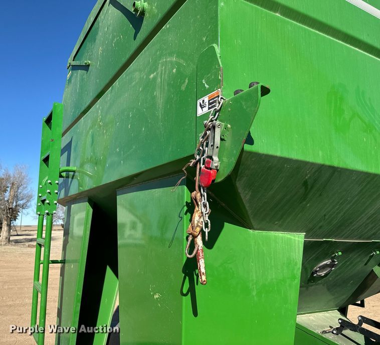 image for item NU9462 Patriot  330 seed tender