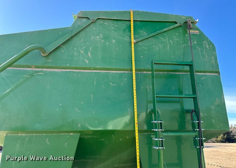 image for item NU9462 Patriot  330 seed tender