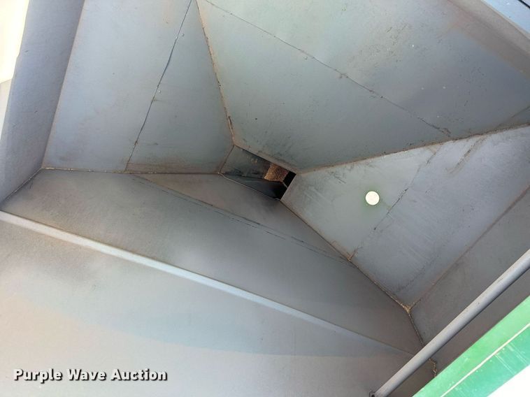 image for item NU9462 Patriot  330 seed tender