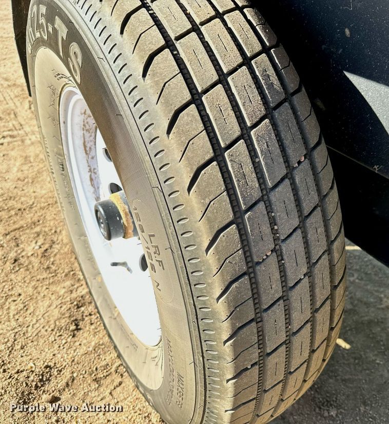 image for item NU9462 Patriot  330 seed tender