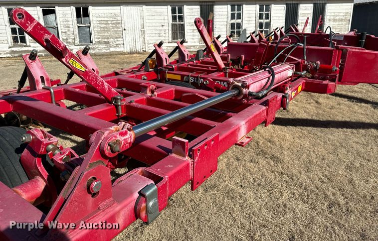 image for item NU9463 Sunflower 3672-35 sweep plow