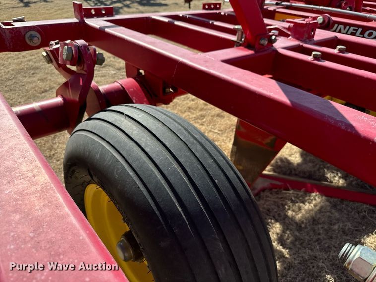 image for item NU9463 Sunflower 3672-35 sweep plow