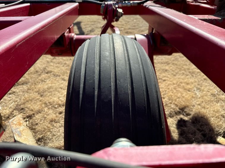 image for item NU9463 Sunflower 3672-35 sweep plow