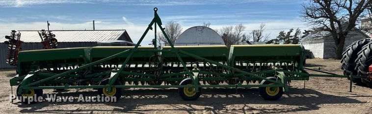 image for item NU9465 John Deere 9300 hoe grain drill