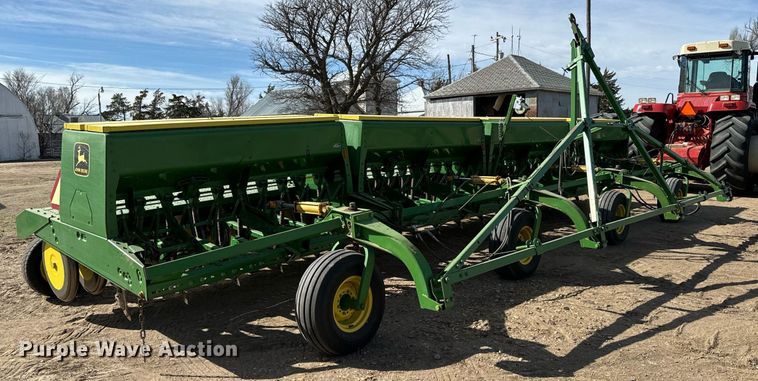 image for item NU9465 John Deere 9300 hoe grain drill