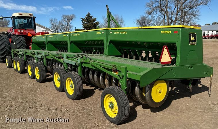 image for item NU9465 John Deere 9300 hoe grain drill