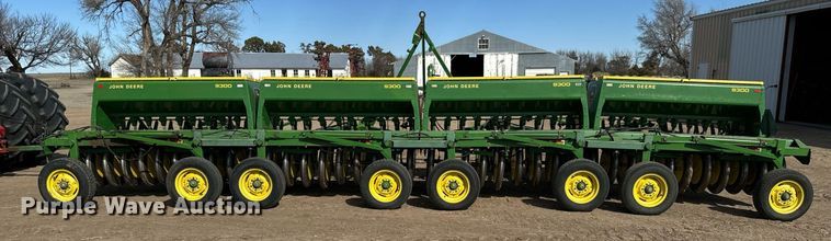 image for item NU9465 John Deere 9300 hoe grain drill