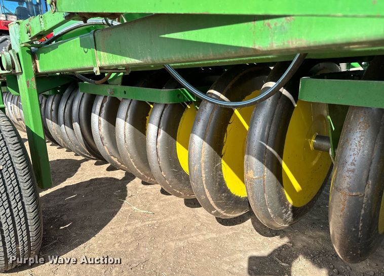 image for item NU9465 John Deere 9300 hoe grain drill