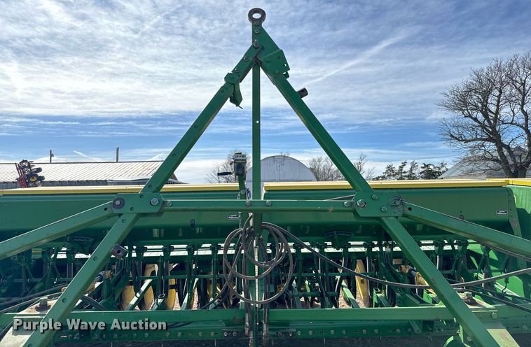 image for item NU9465 John Deere 9300 hoe grain drill