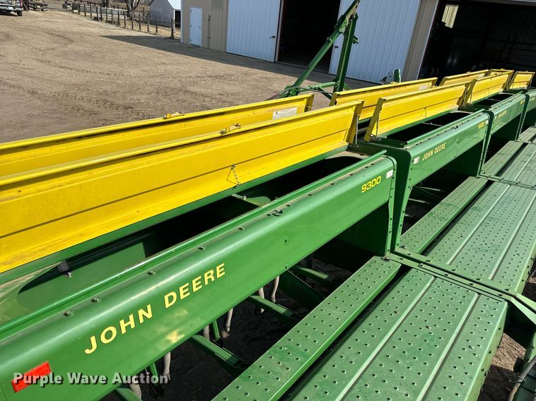 image for item NU9465 John Deere 9300 hoe grain drill