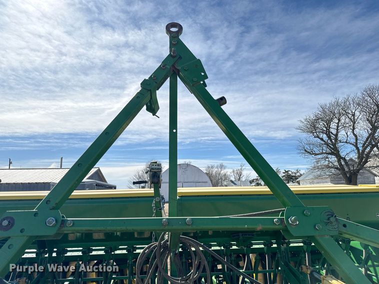 image for item NU9465 John Deere 9300 hoe grain drill