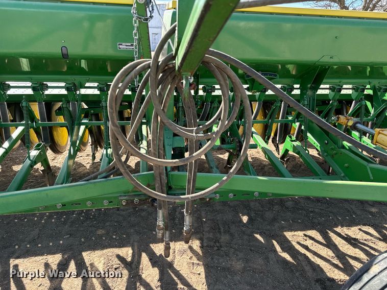 image for item NU9465 John Deere 9300 hoe grain drill