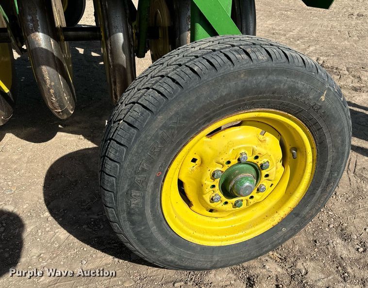 image for item NU9465 John Deere 9300 hoe grain drill