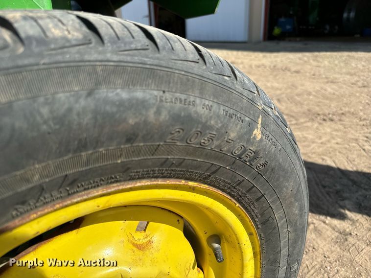 image for item NU9465 John Deere 9300 hoe grain drill