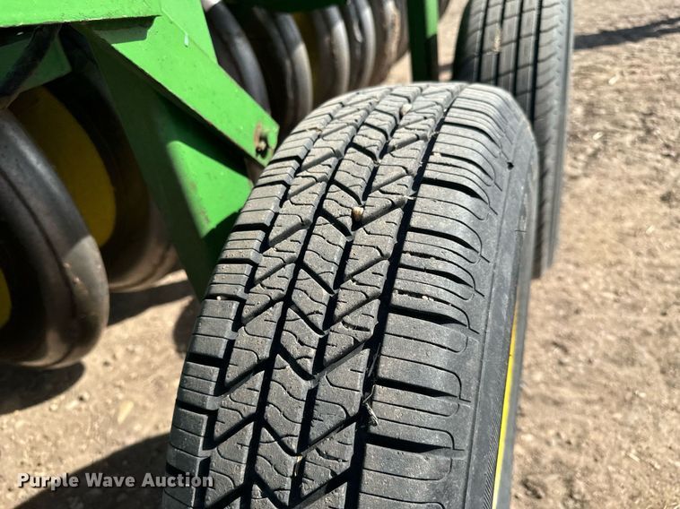 image for item NU9465 John Deere 9300 hoe grain drill