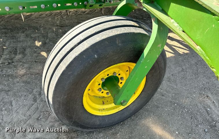 image for item NU9465 John Deere 9300 hoe grain drill