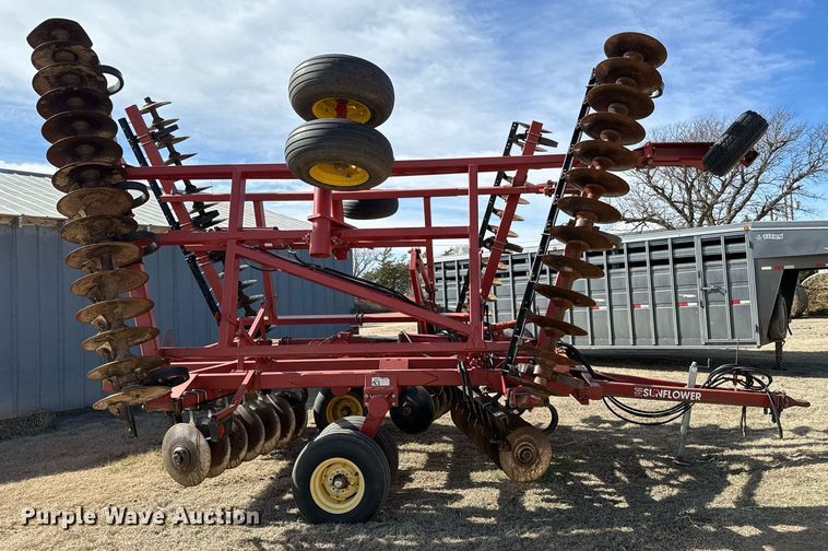 image for item NU9466 Sunflower  1233-29 tandem disk