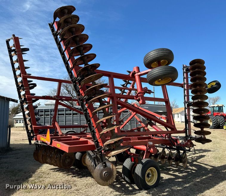 image for item NU9466 Sunflower  1233-29 tandem disk