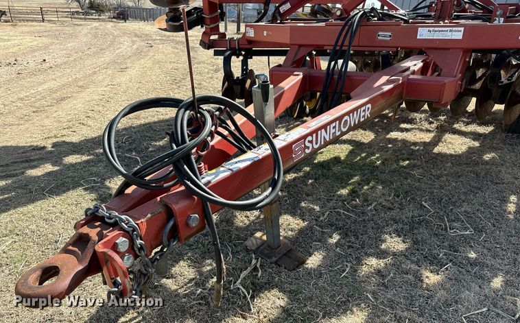 image for item NU9466 Sunflower  1233-29 tandem disk