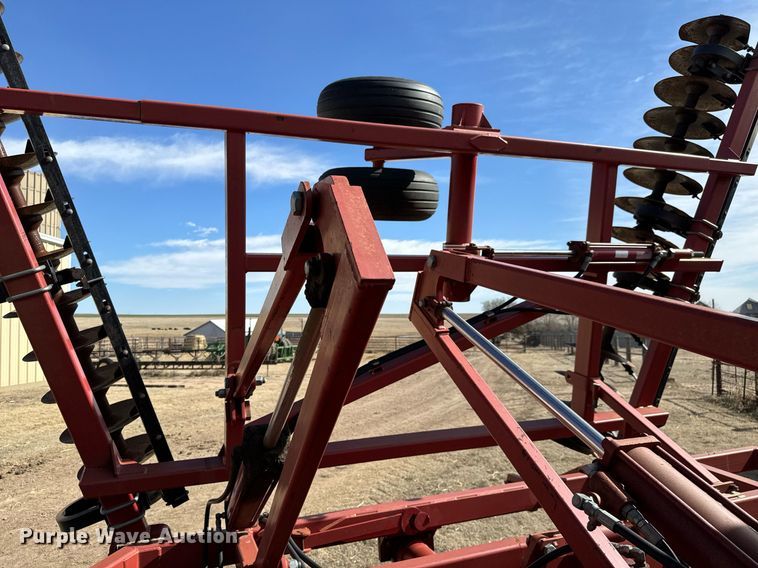 image for item NU9466 Sunflower  1233-29 tandem disk