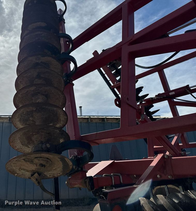 image for item NU9466 Sunflower  1233-29 tandem disk