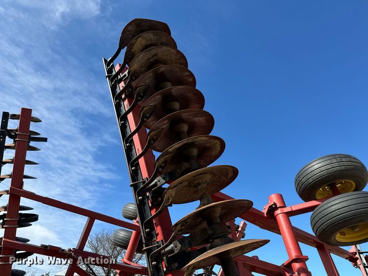 image for item NU9466 Sunflower  1233-29 tandem disk