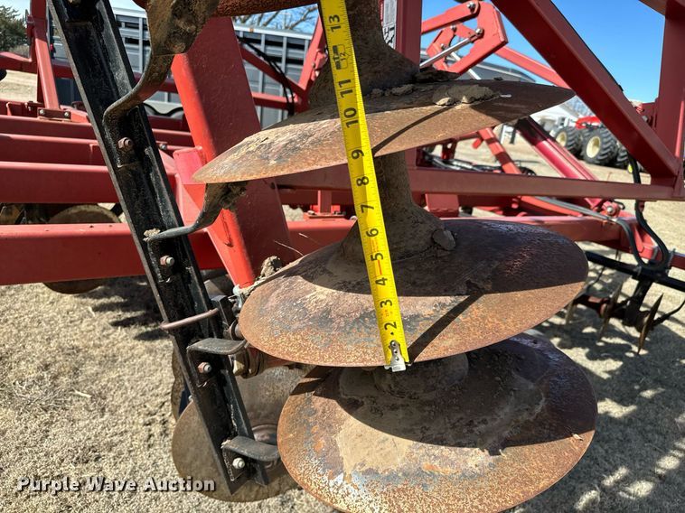 image for item NU9466 Sunflower  1233-29 tandem disk