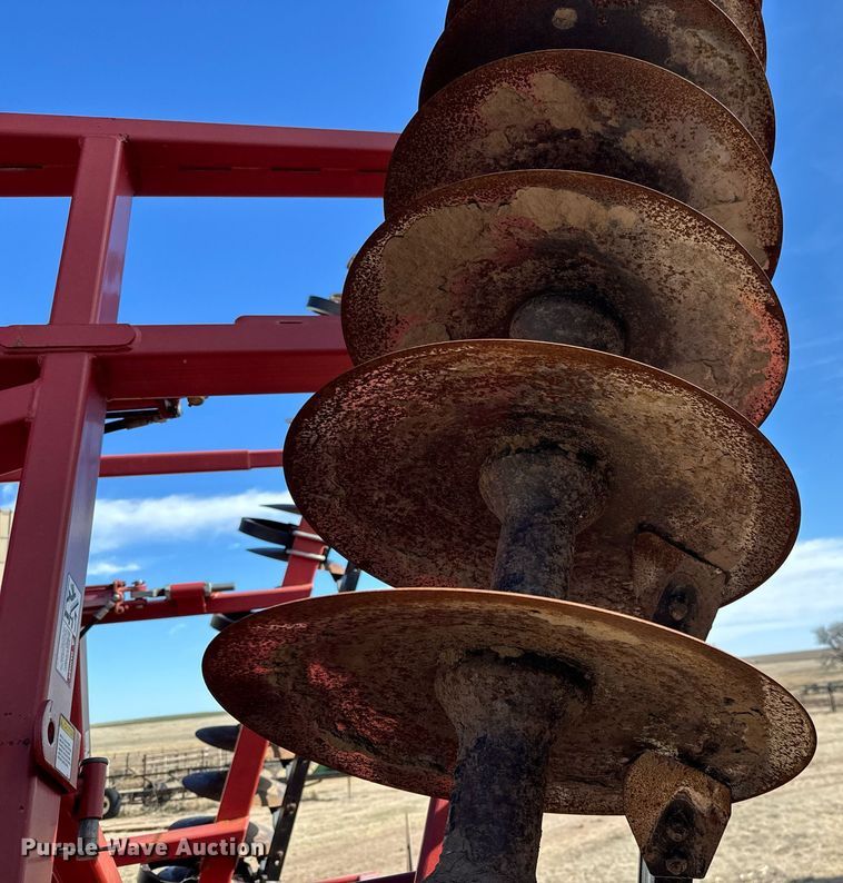 image for item NU9466 Sunflower  1233-29 tandem disk