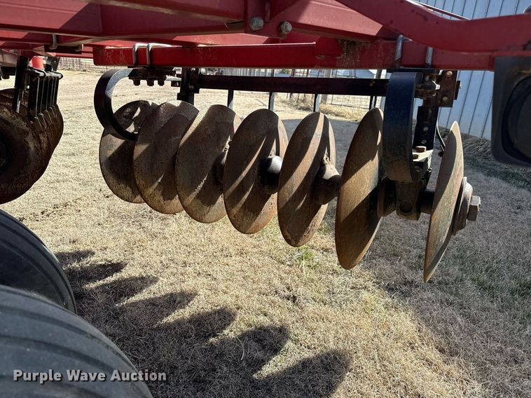 image for item NU9466 Sunflower  1233-29 tandem disk