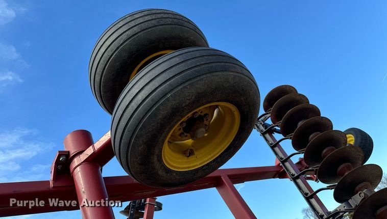 image for item NU9466 Sunflower  1233-29 tandem disk