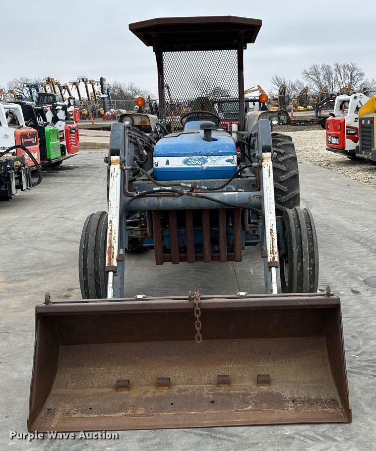 image for item NU9508 Ford  4610 tractor