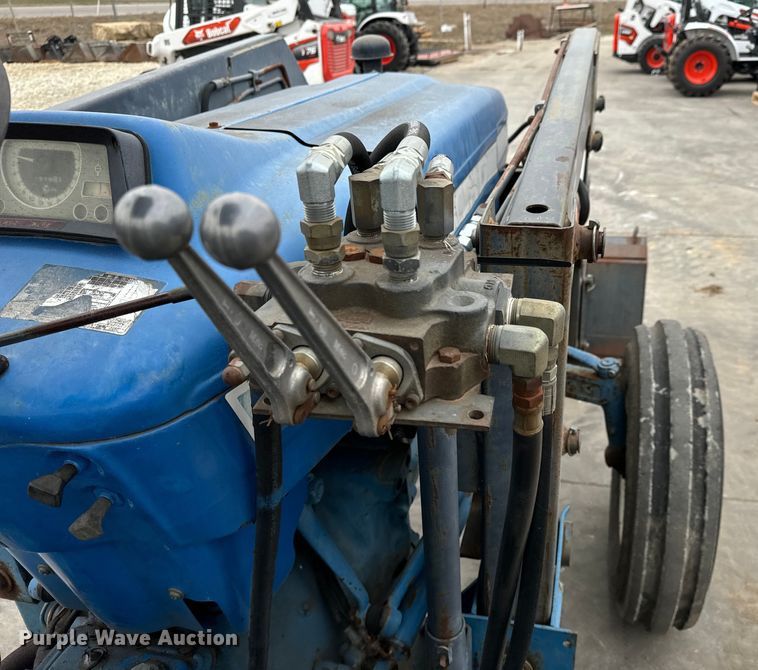 image for item NU9508 Ford  4610 tractor