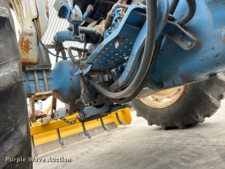 image for item NU9508 Ford  4610 tractor