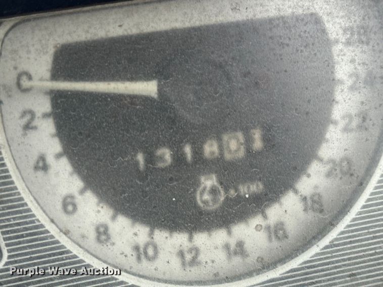 image for item NU9508 Ford  4610 tractor