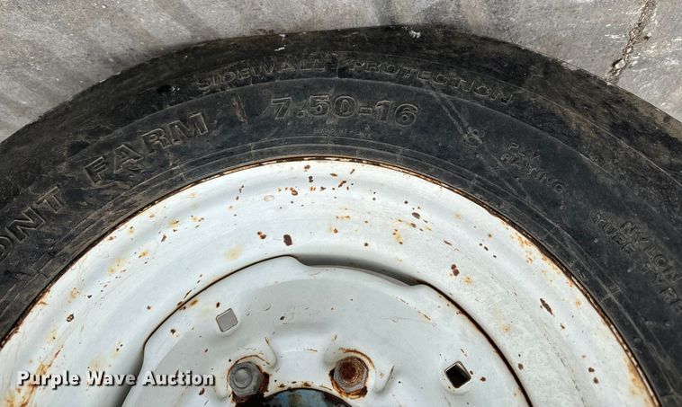 image for item NU9508 Ford  4610 tractor