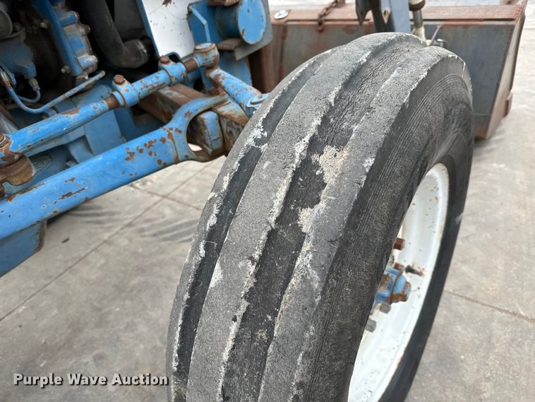 image for item NU9508 Ford  4610 tractor
