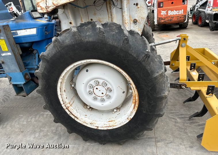 image for item NU9508 Ford  4610 tractor