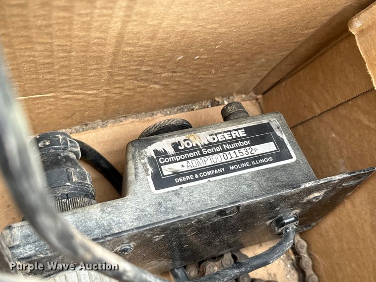 image for item NU9521 John Deere 7000 planter