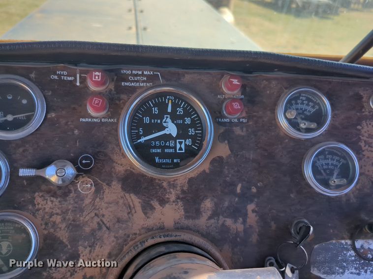 image for item NZ9308 1980 Versatile 875 4WD tractor