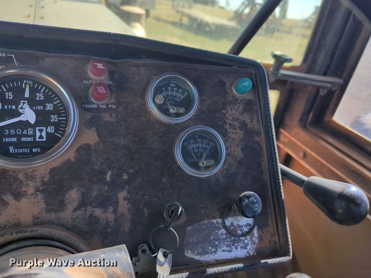 image for item NZ9308 1980 Versatile 875 4WD tractor