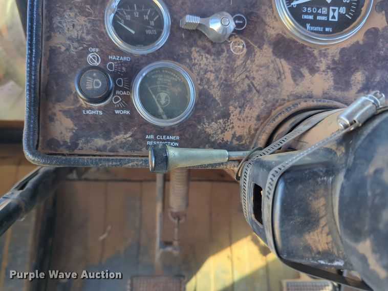 image for item NZ9308 1980 Versatile 875 4WD tractor