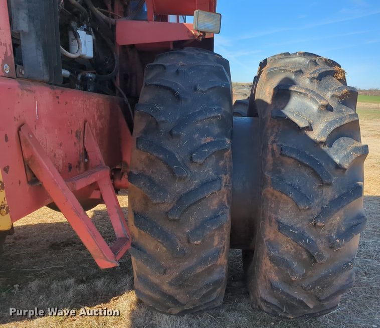 image for item NZ9308 1980 Versatile 875 4WD tractor