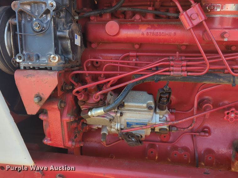 image for item NZ9309 International Harvester Farmall 1066 tractor