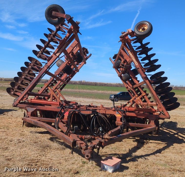 image for item NZ9310 Sunflower 79H4-38 tandem disk