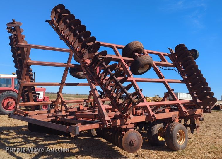 image for item NZ9310 Sunflower 79H4-38 tandem disk