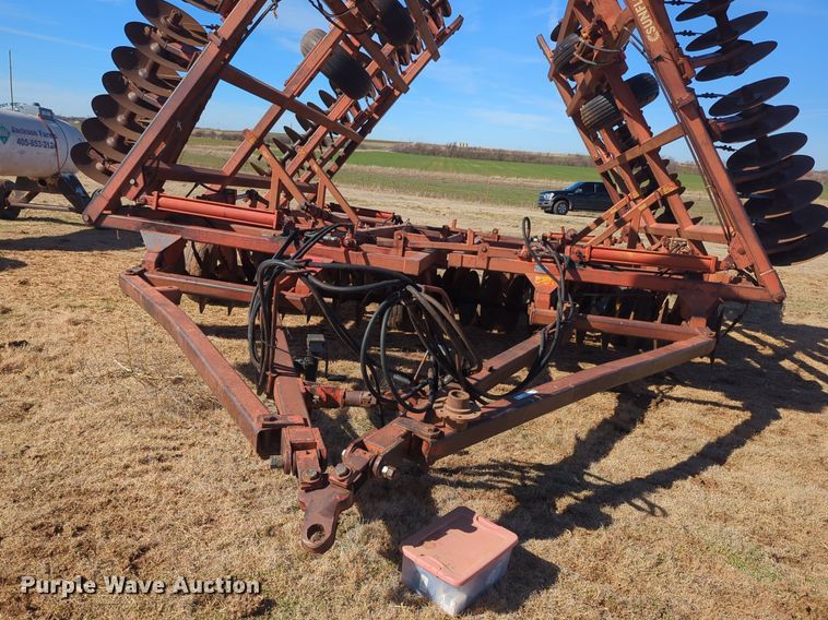 image for item NZ9310 Sunflower 79H4-38 tandem disk