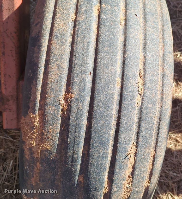 image for item NZ9310 Sunflower 79H4-38 tandem disk