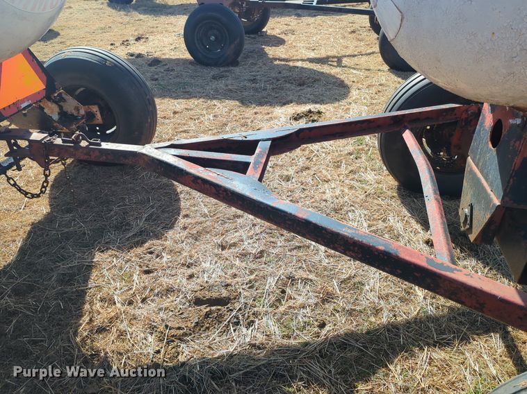 image for item NZ9311 (2) NH3 tank trailers