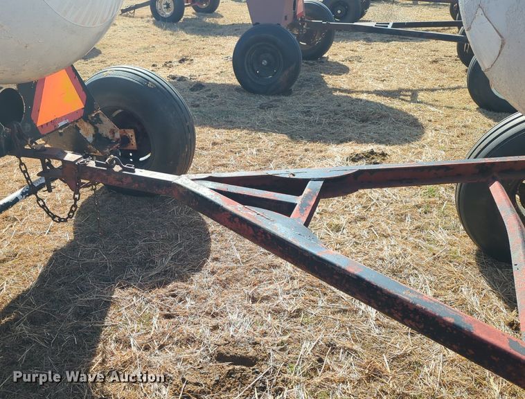 image for item NZ9311 (2) NH3 tank trailers