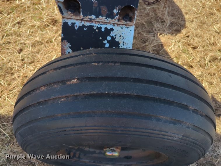 image for item NZ9311 (2) NH3 tank trailers